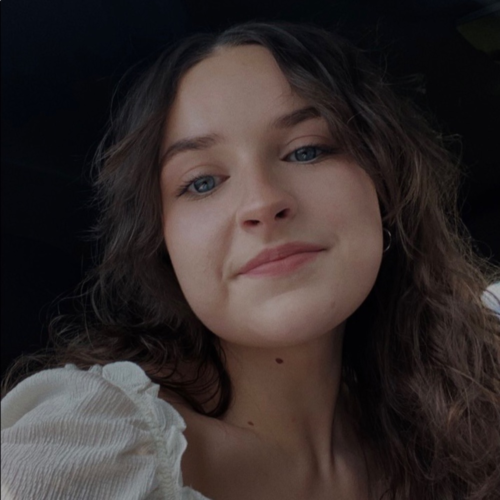 Meet your Posher, Abigail